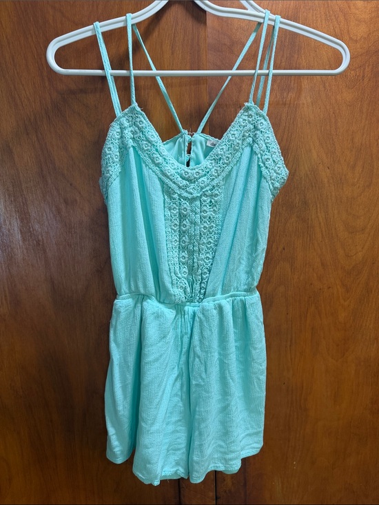 Charlotte Russe Pants - Charlotte Russe Mint Lace-Trim Romper